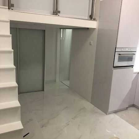 Colton West Deluxe Apartment Βουδαπέστη Εξωτερικό φωτογραφία